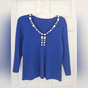 Women's clothing